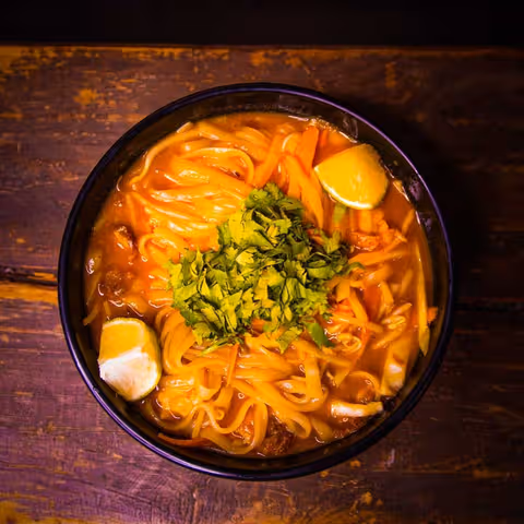 Fideos al curry Koku