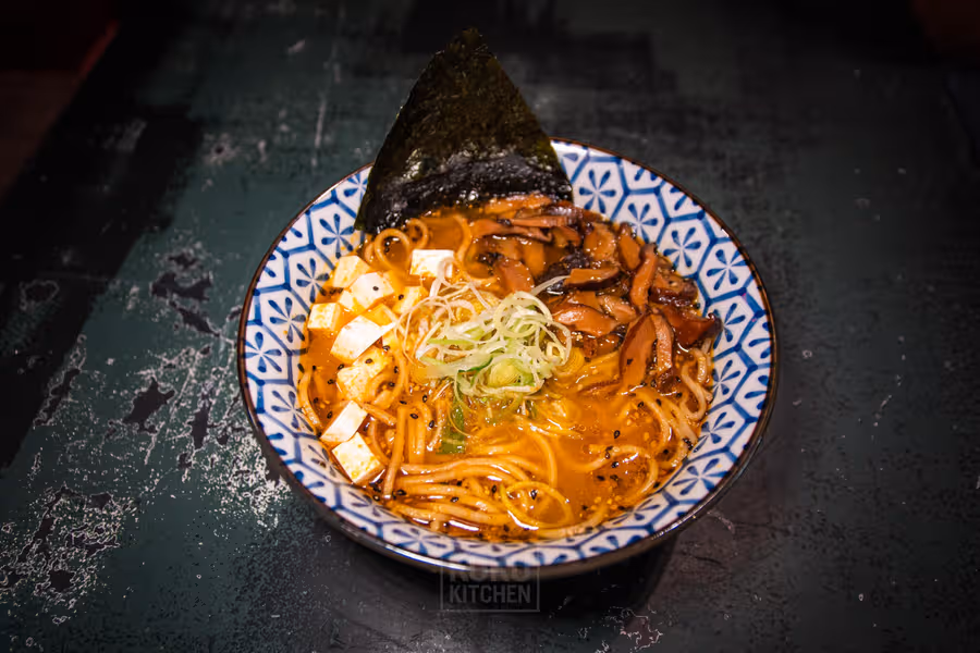 Ramen vegano de curry