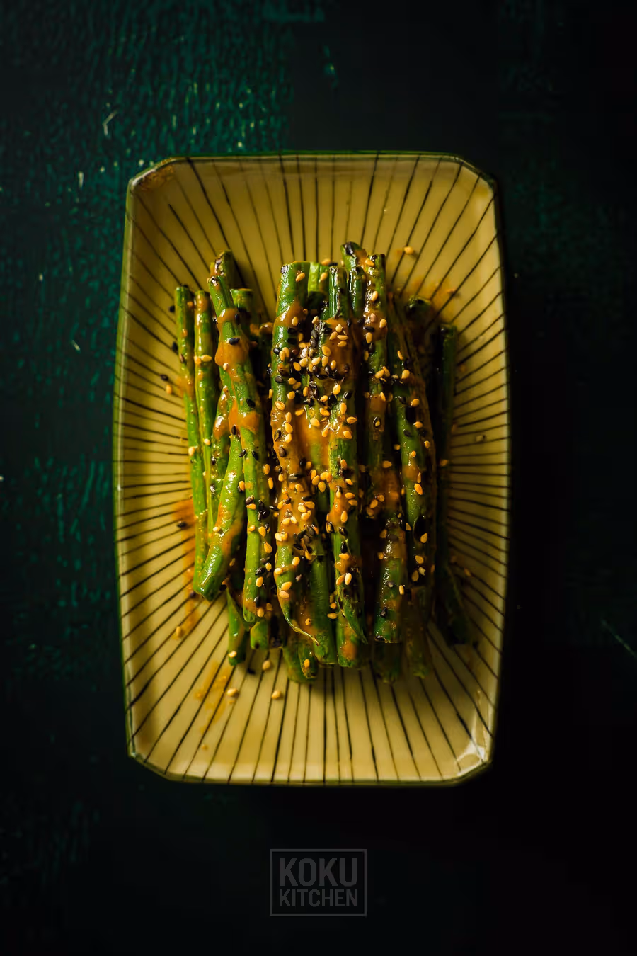 Verduras crujientes con salsa de sésamo